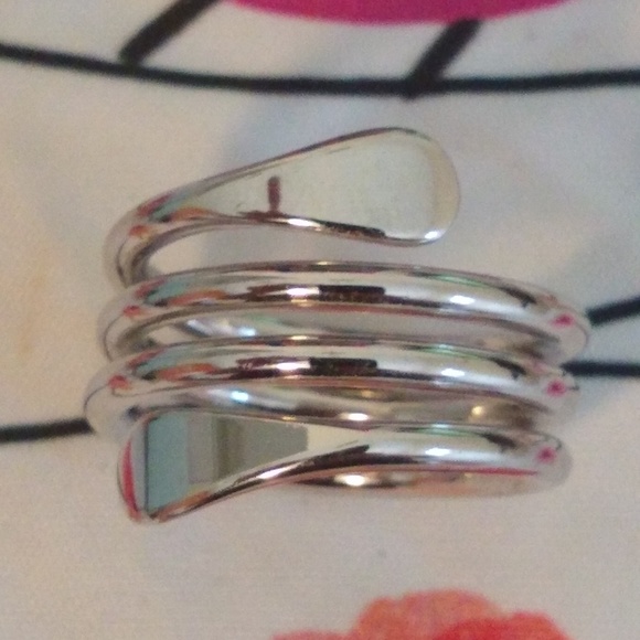 Silver wrap ring - Picture 1 of 3